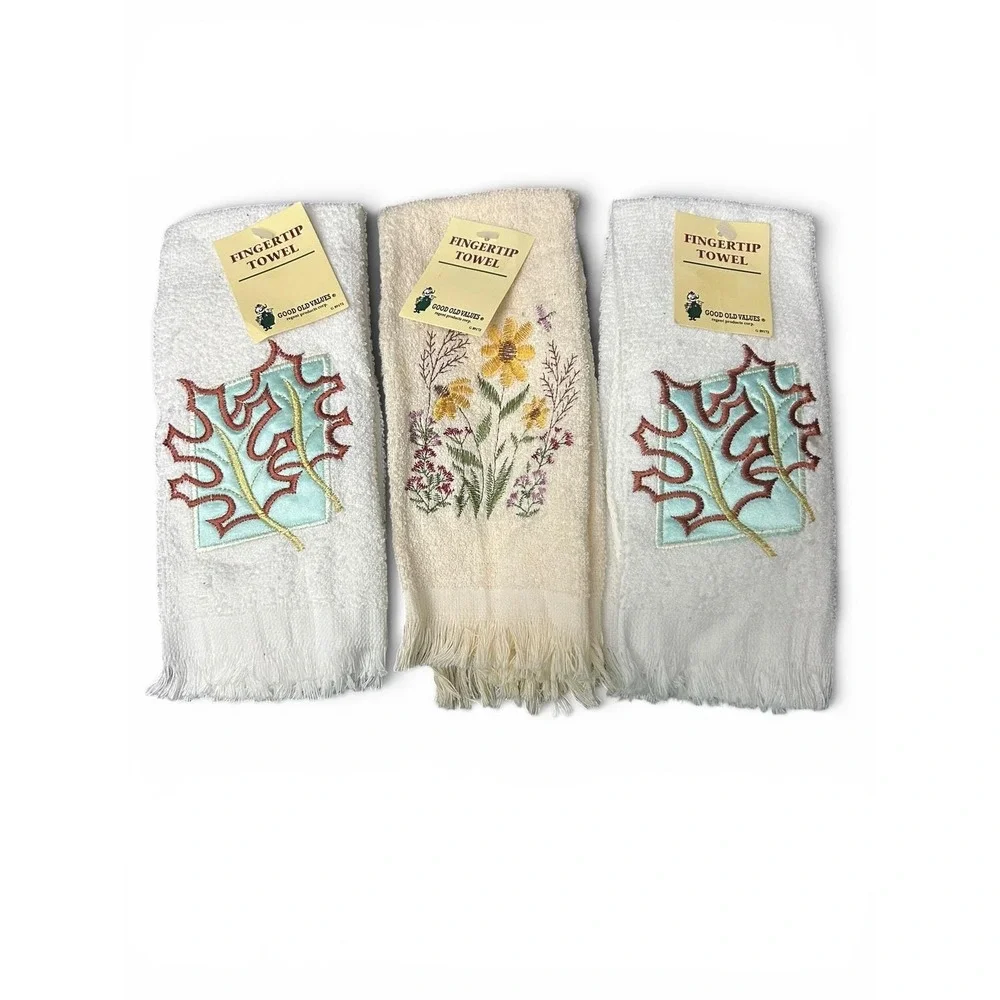 Vintage Regent Products Embroidered Fingertip Guest Towel Set of 3 Autumn Floral